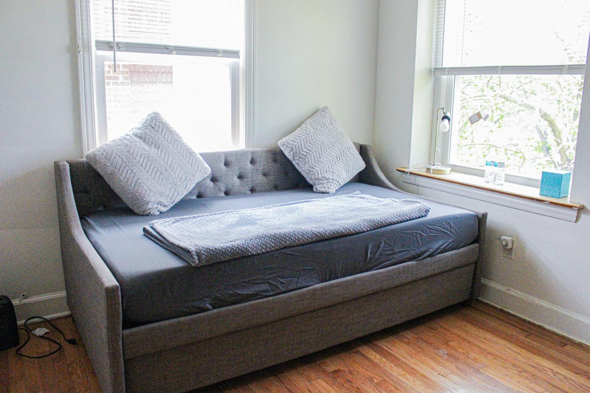 Guest house Master Bedroom In Away From